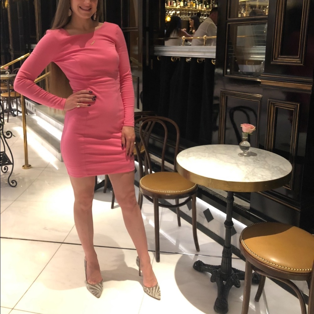 JLO dress.